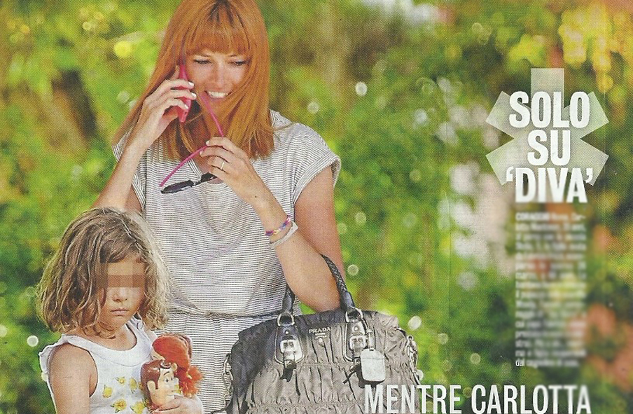 Carlotta Mantovan e Stella Frizzi al parco. Il dettaglio che non può sfuggirvi