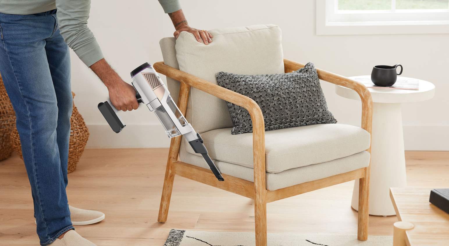 shark presenta Shark presenta la gamma di aspirapolvere senza filo Shark Detect Pro