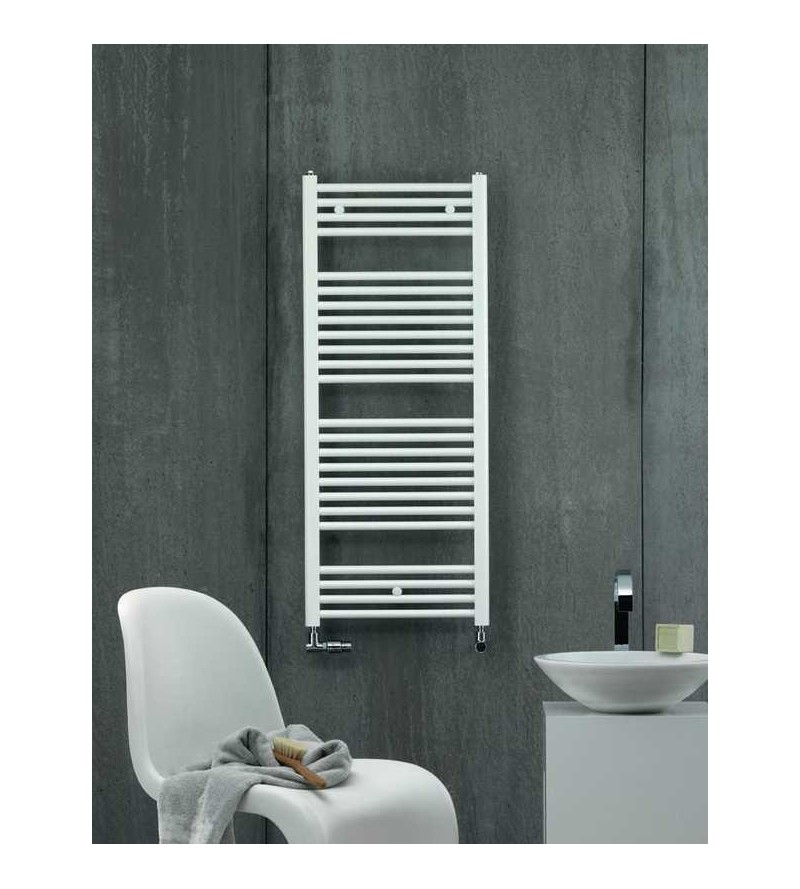 Arredare il bagno, problema asciugamani? Ecco come ottimizzare lo spazio